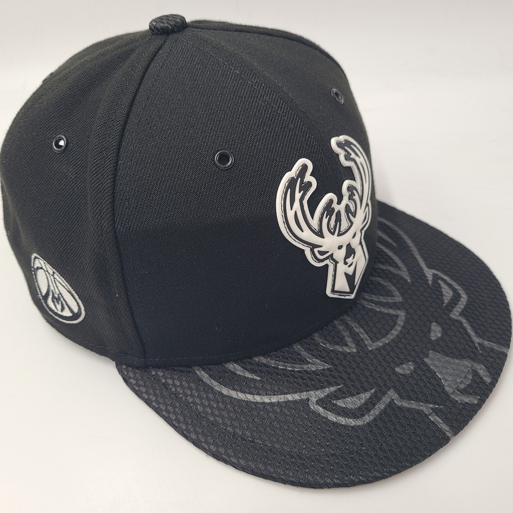 Milwaukee Bucks Hat Snapback New Era 9Fifty Black White Gray NBA Basketball Men